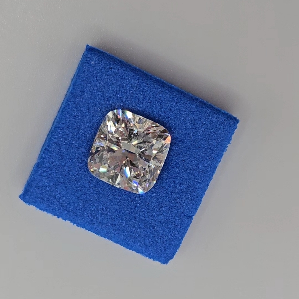 1.60CT D VS1 Cushion Cut Square Diamond